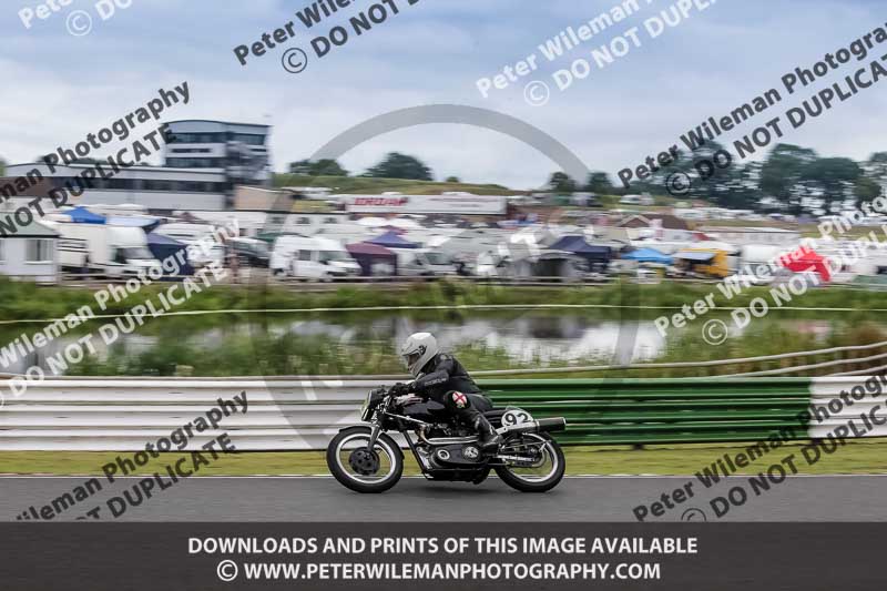 Vintage motorcycle club;eventdigitalimages;mallory park;mallory park trackday photographs;no limits trackdays;peter wileman photography;trackday digital images;trackday photos;vmcc festival 1000 bikes photographs